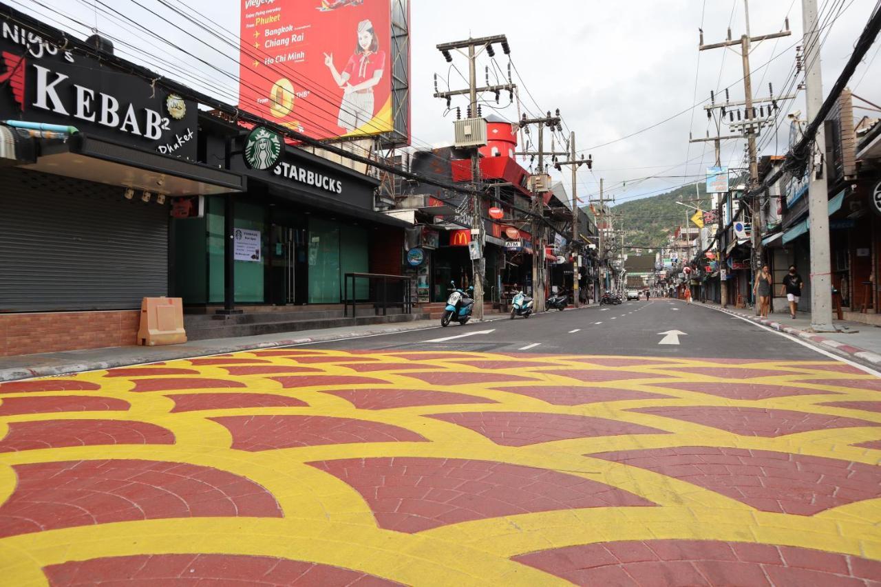 Oyo 739 Presley Guesthouse Phuket Patong Ngoại thất bức ảnh