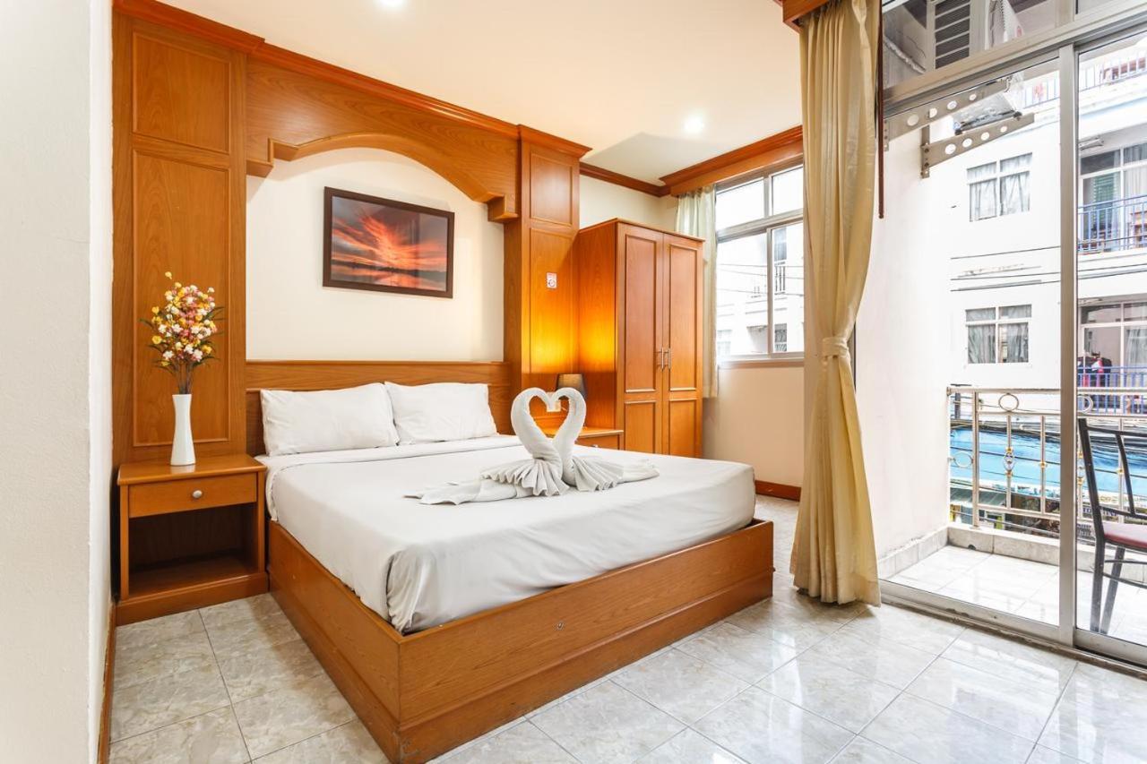 Oyo 739 Presley Guesthouse Phuket Patong Ngoại thất bức ảnh